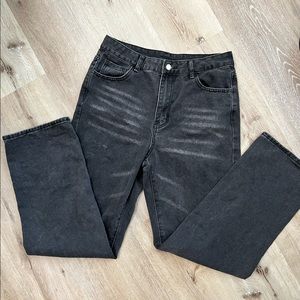 ‼️‼️NWOT‼️‼️ Shein Jeans Black distressed Size L (8/10)